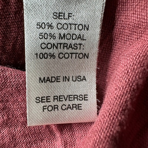 BKE Boutique Women  Medium Red Textured Sleeve Detail Long Sleeve Top Shirt - Picture 11 of 12